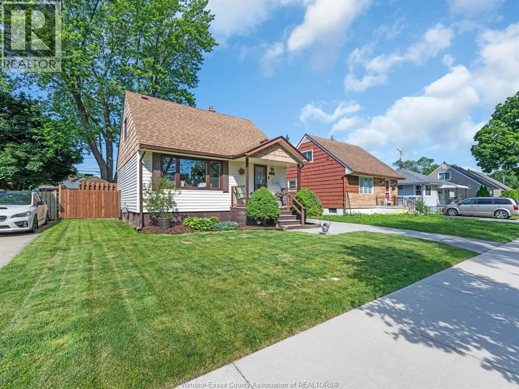 1543 OLIVE ROAD