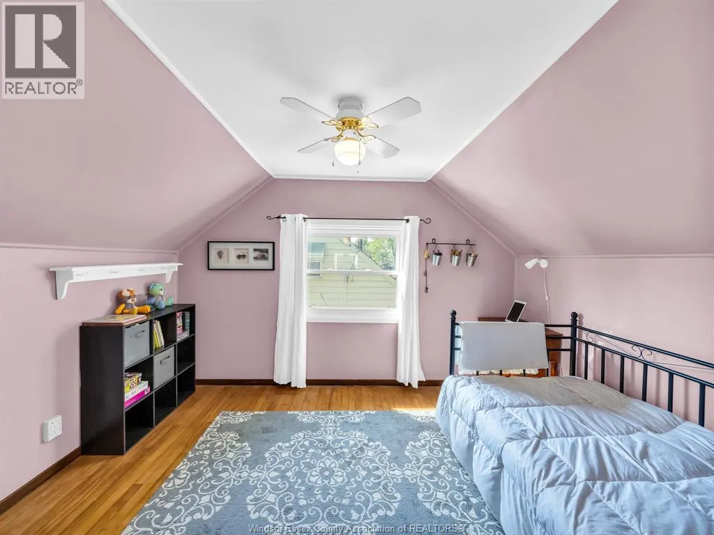 1543 OLIVE ROAD