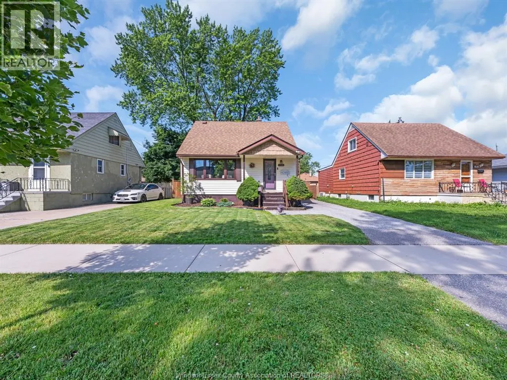 1543 OLIVE ROAD