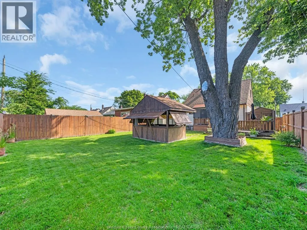1543 OLIVE ROAD