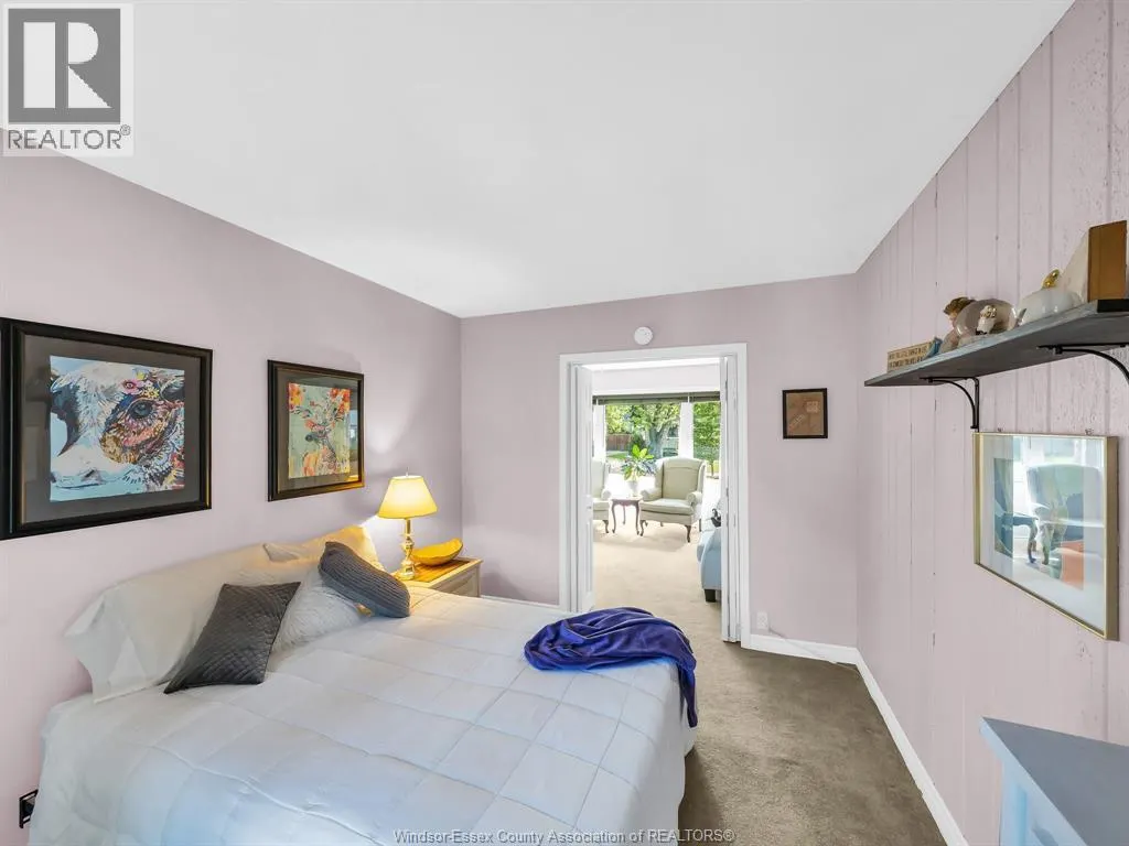 1543 OLIVE ROAD