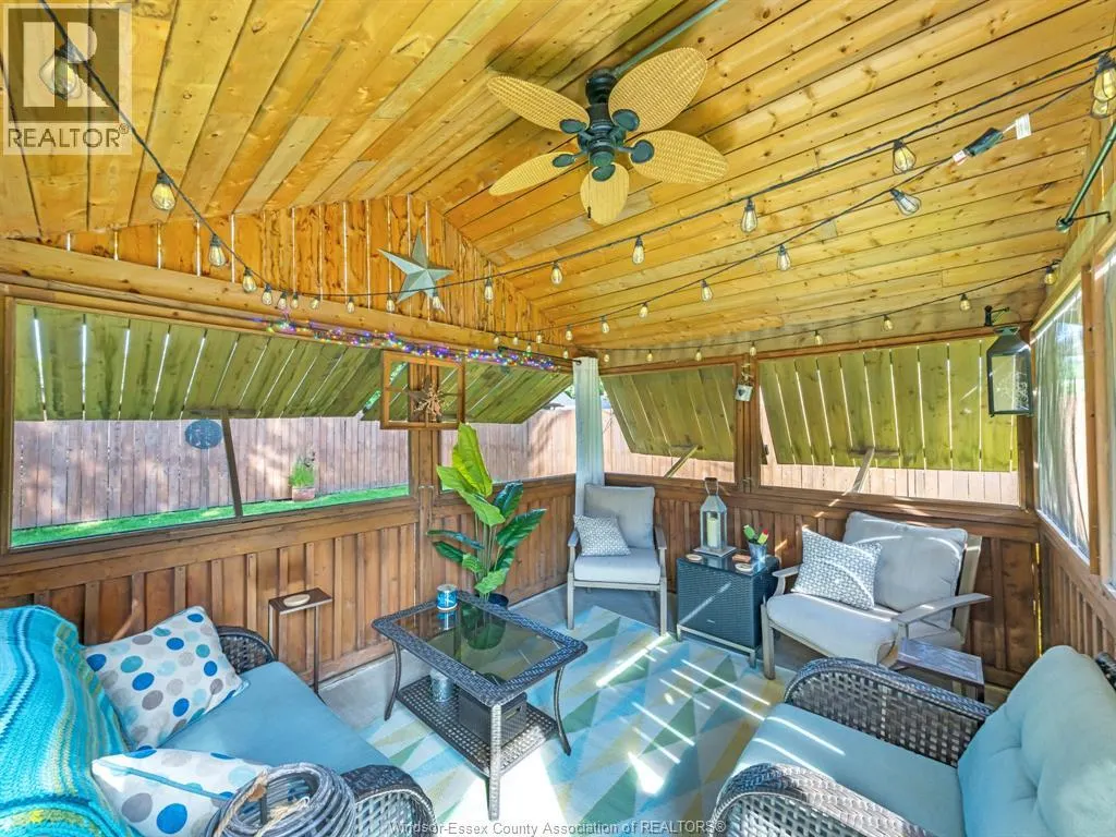 1543 OLIVE ROAD