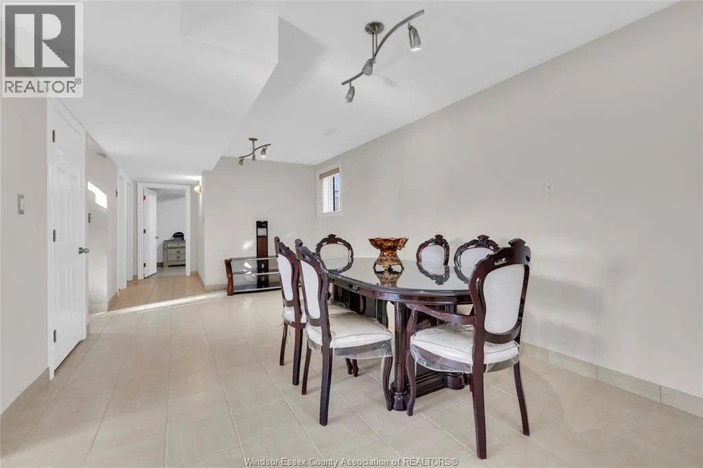 2110 Dominion