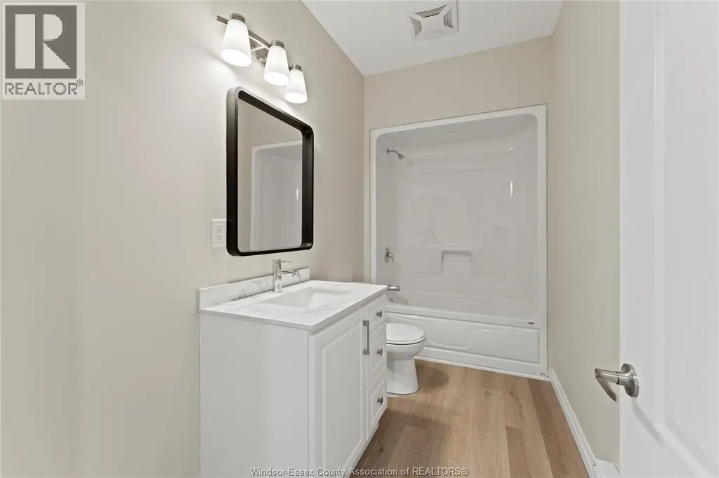 127 TALBOT STREET North Unit# 9