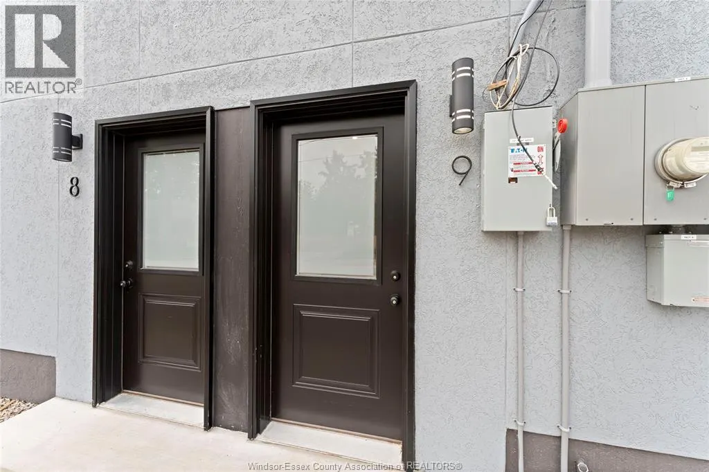 127 TALBOT STREET North Unit# 9