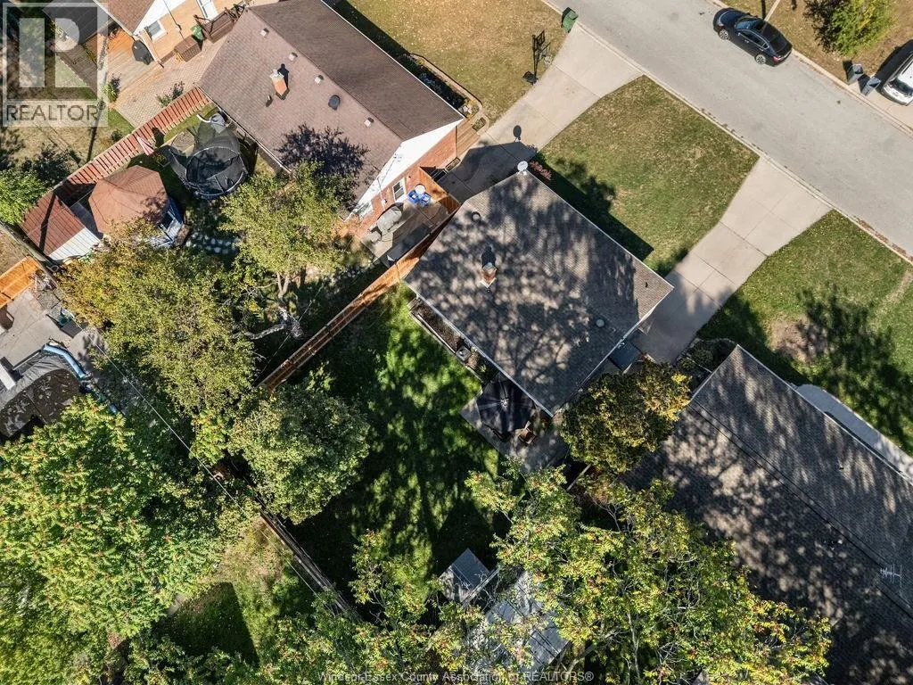 1175 REEDMERE AVENUE