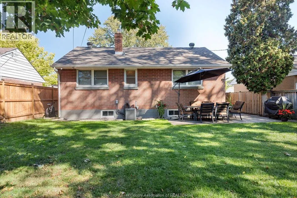 1175 REEDMERE AVENUE