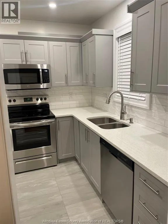 1496/1498 GILES East Unit# UPPER