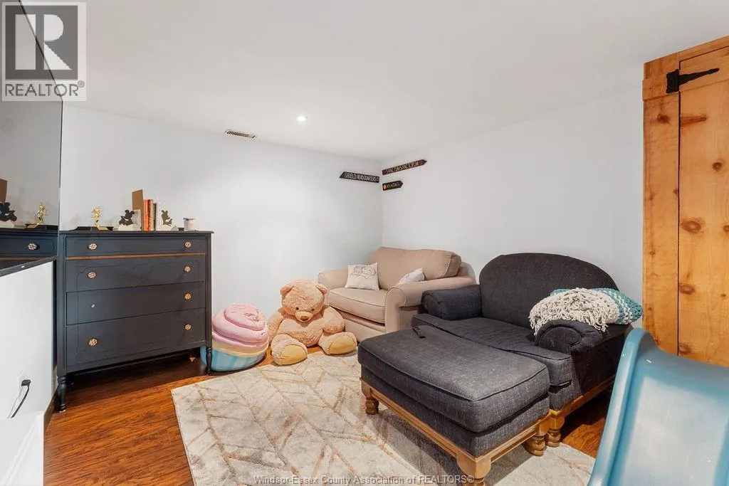 2136 SECORD