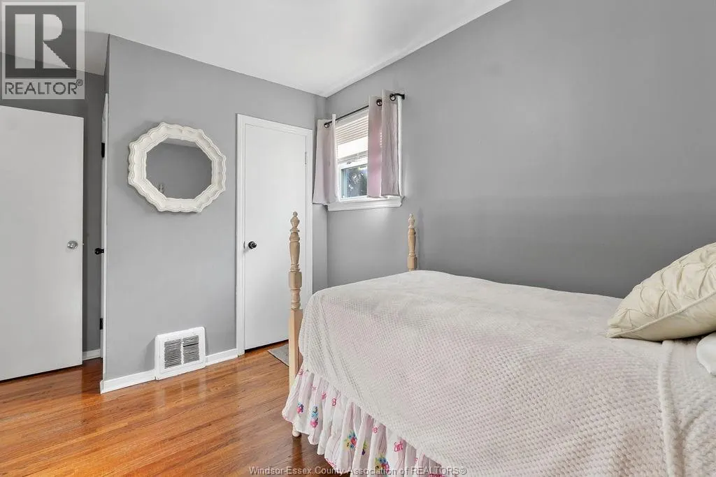 2136 SECORD