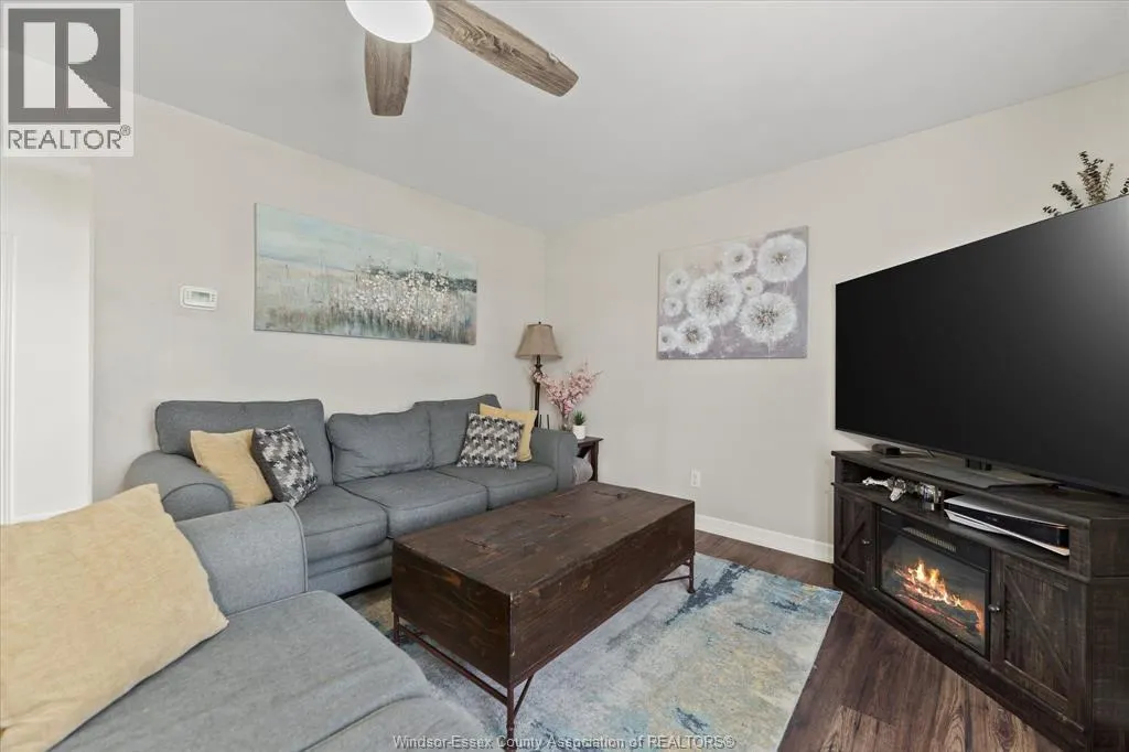 2369 Wellesley
