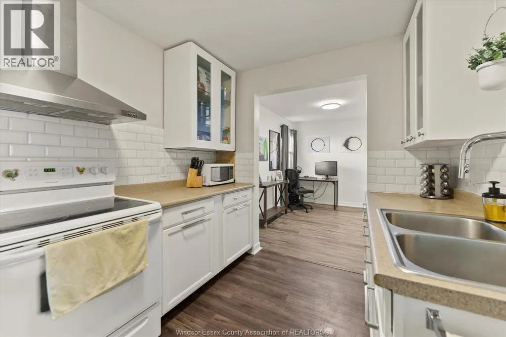 2369 Wellesley