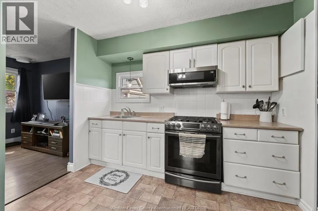 1473 Henry Ford Centre DRIVE