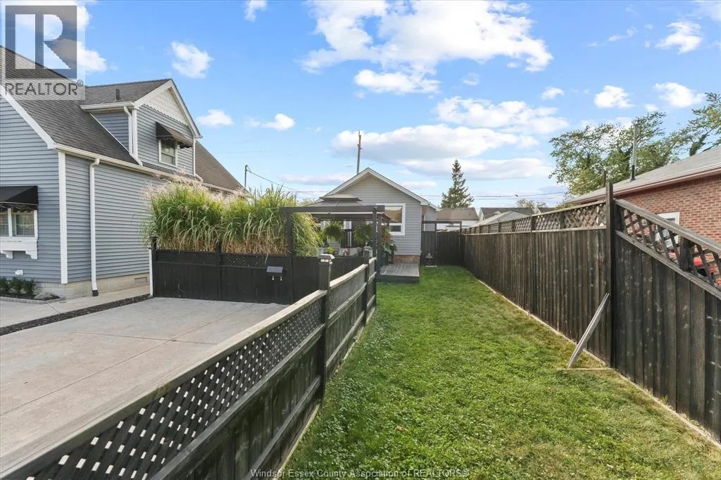 1473 Henry Ford Centre DRIVE