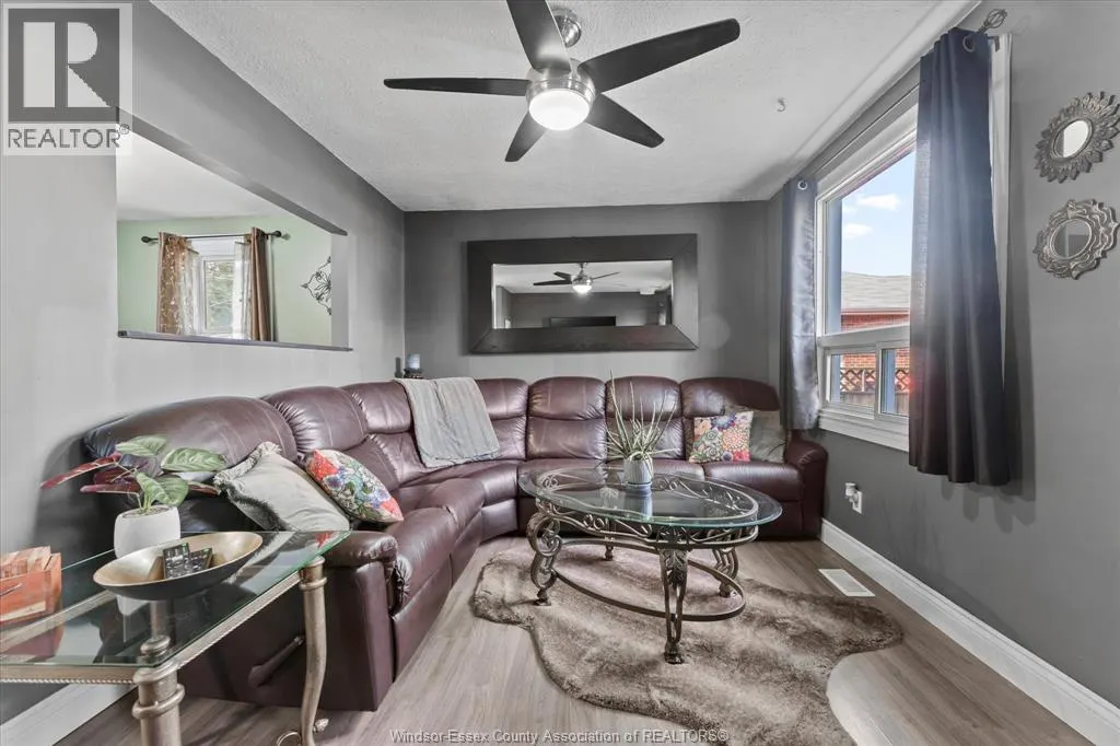 1473 Henry Ford Centre DRIVE