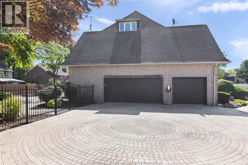 15 Fasan CRESCENT