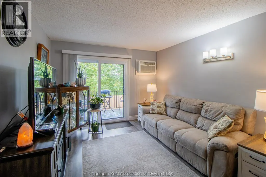 12 Montgomery DRIVE