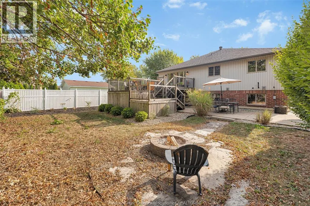 489 Kenwood Blvd.