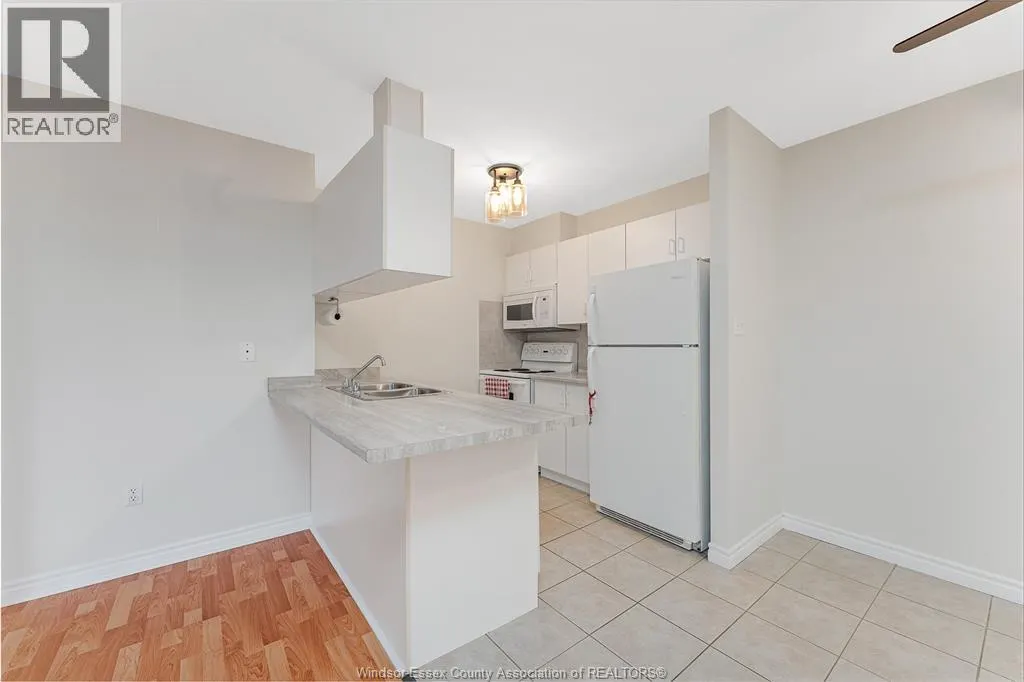 1390 LAUZON ROAD Unit# 220