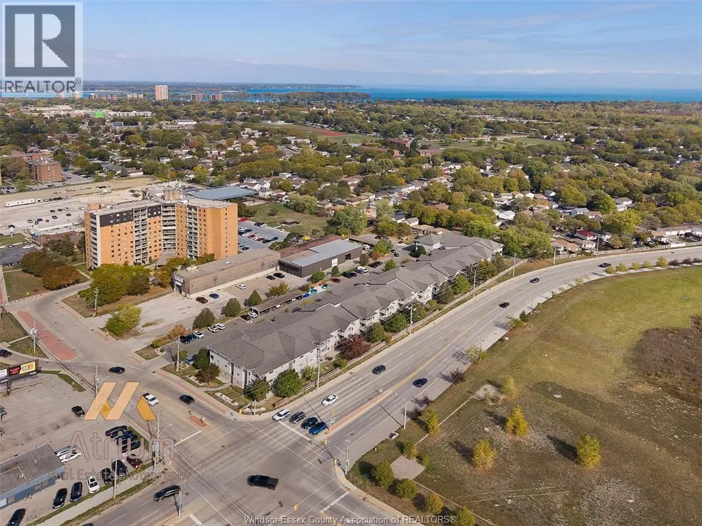 1390 LAUZON ROAD Unit# 220