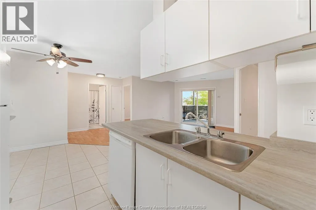 1390 LAUZON ROAD Unit# 220
