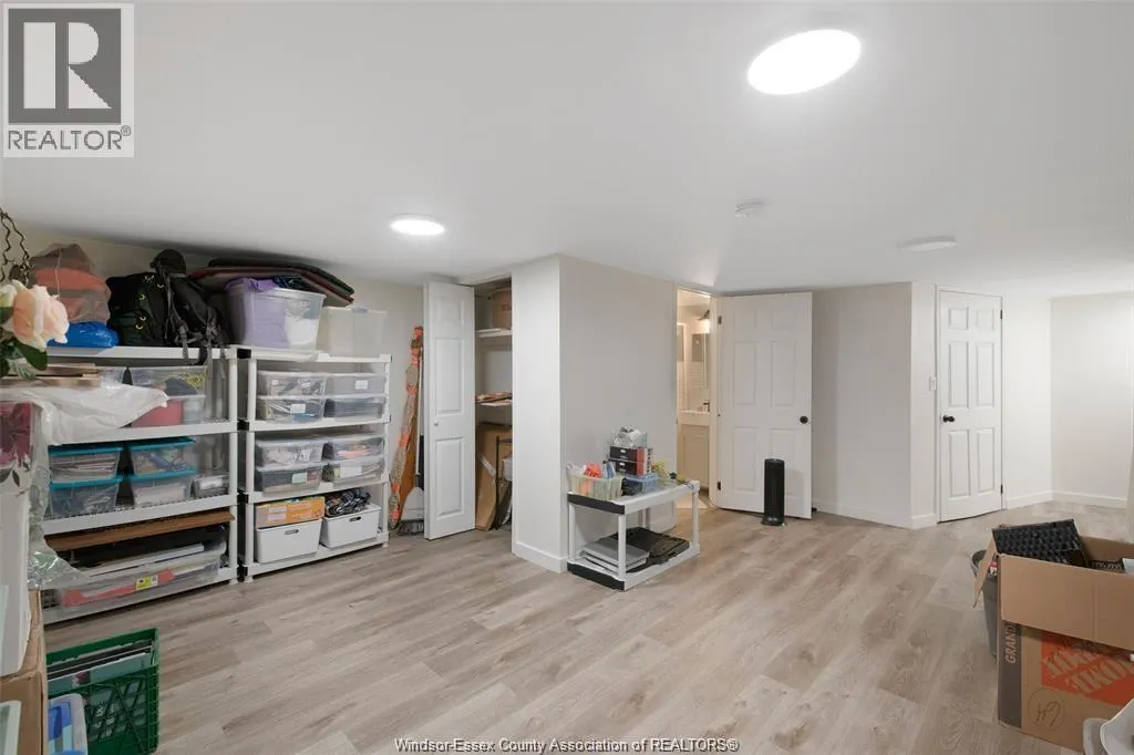 1203 COTTAGE