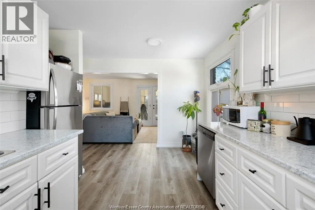 1203 COTTAGE