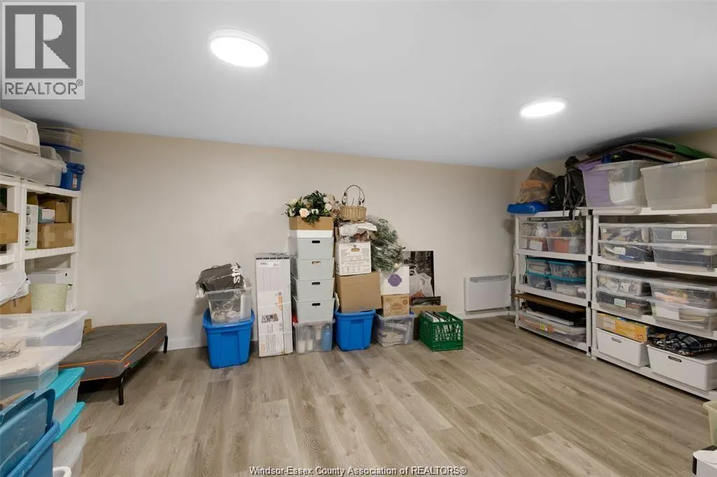 1203 COTTAGE