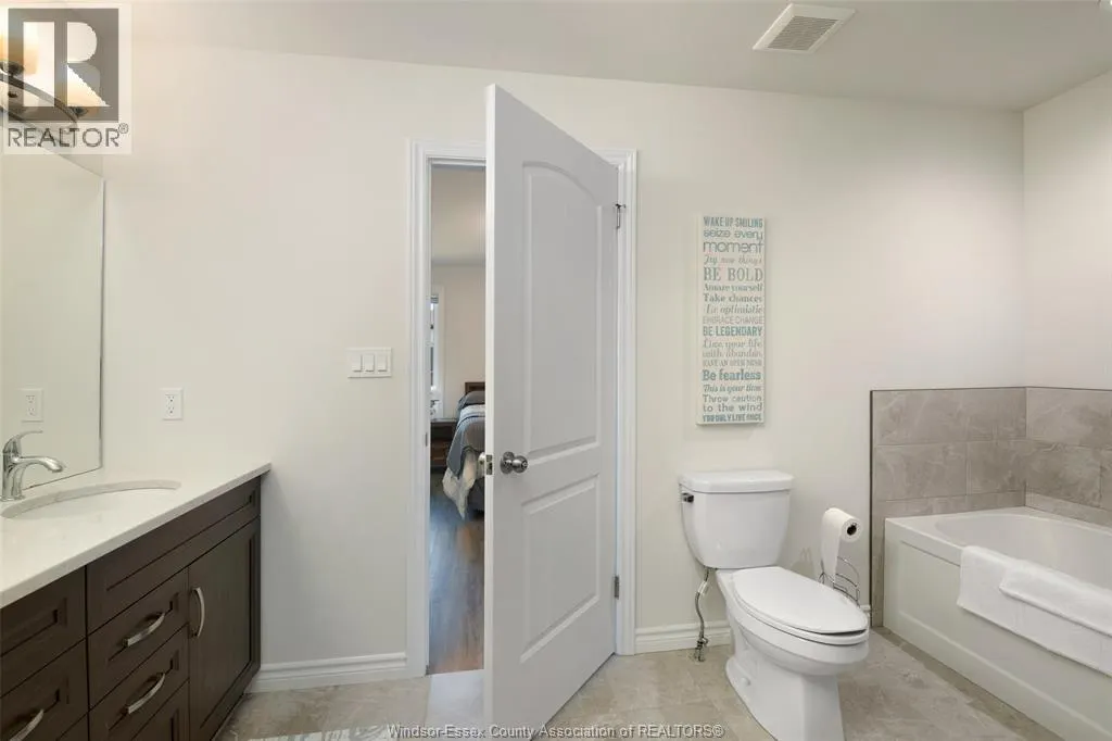 1060 Peabody