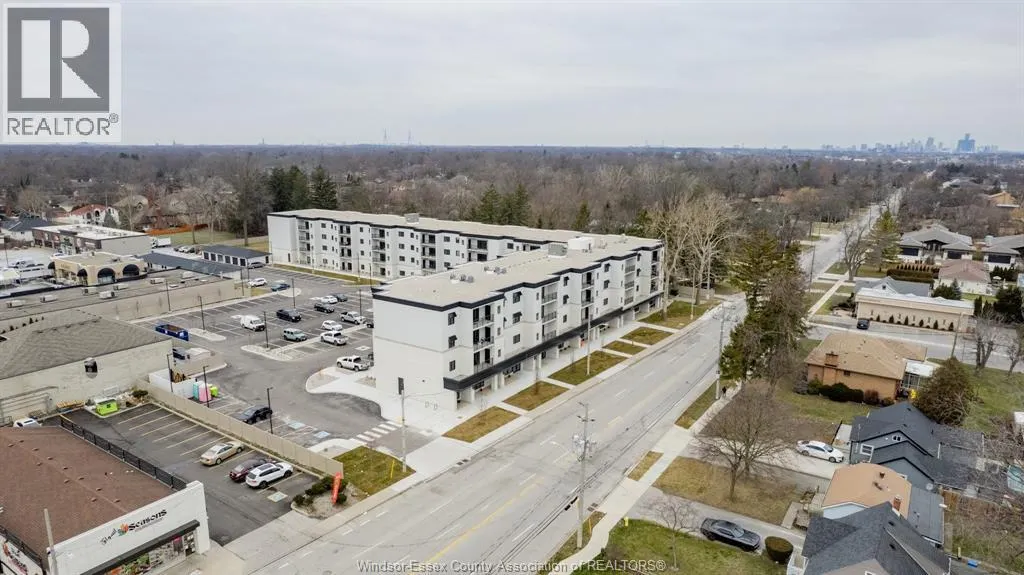 3817 HOWARD Unit# 408