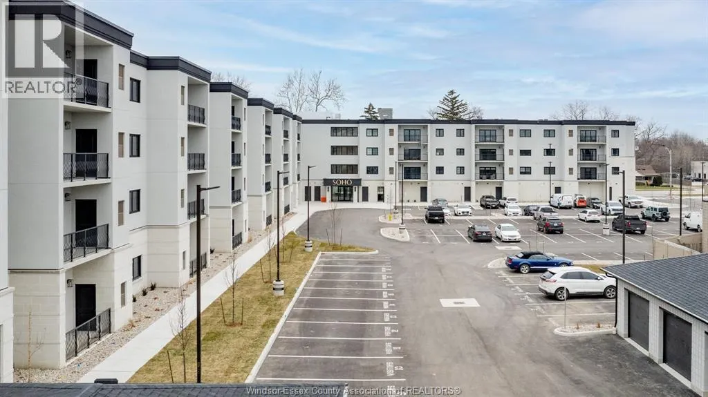3817 HOWARD Unit# 408