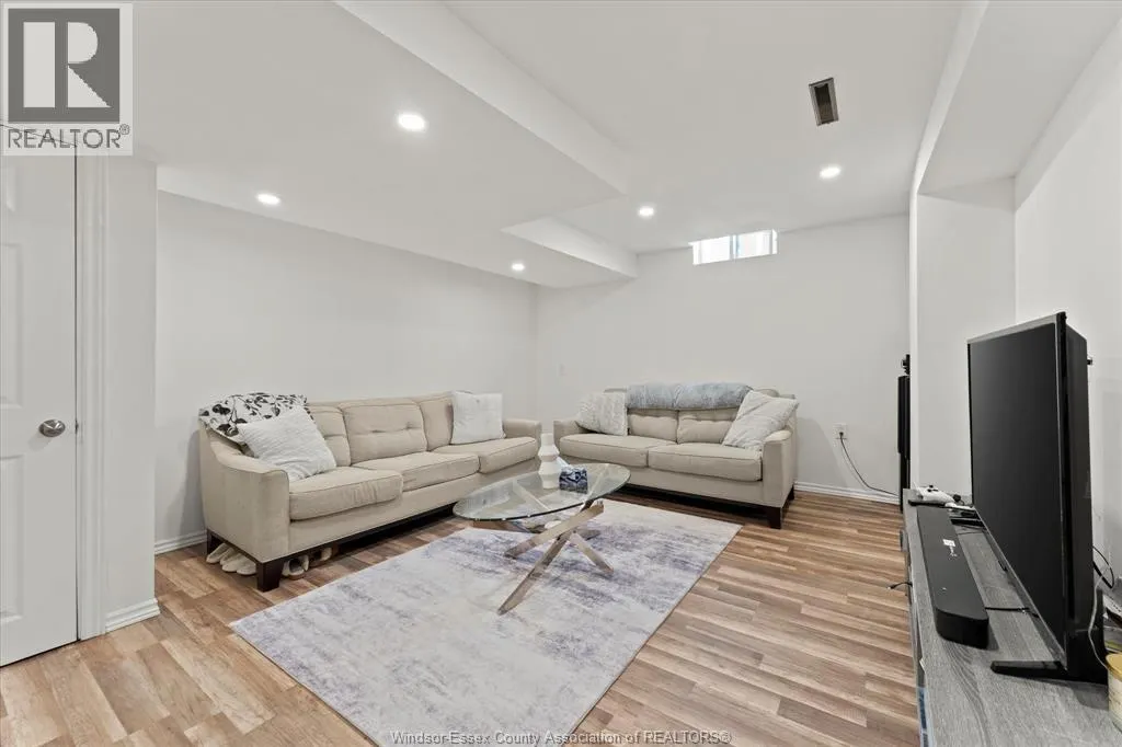501 Green Valley DRIVE