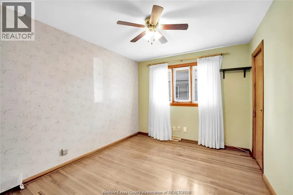 2144 GRAND MARAIS East Unit# UPPER