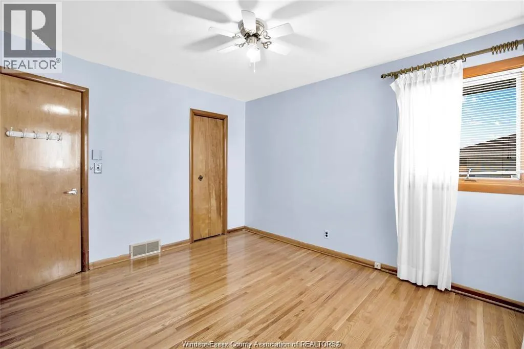 2144 GRAND MARAIS East Unit# UPPER