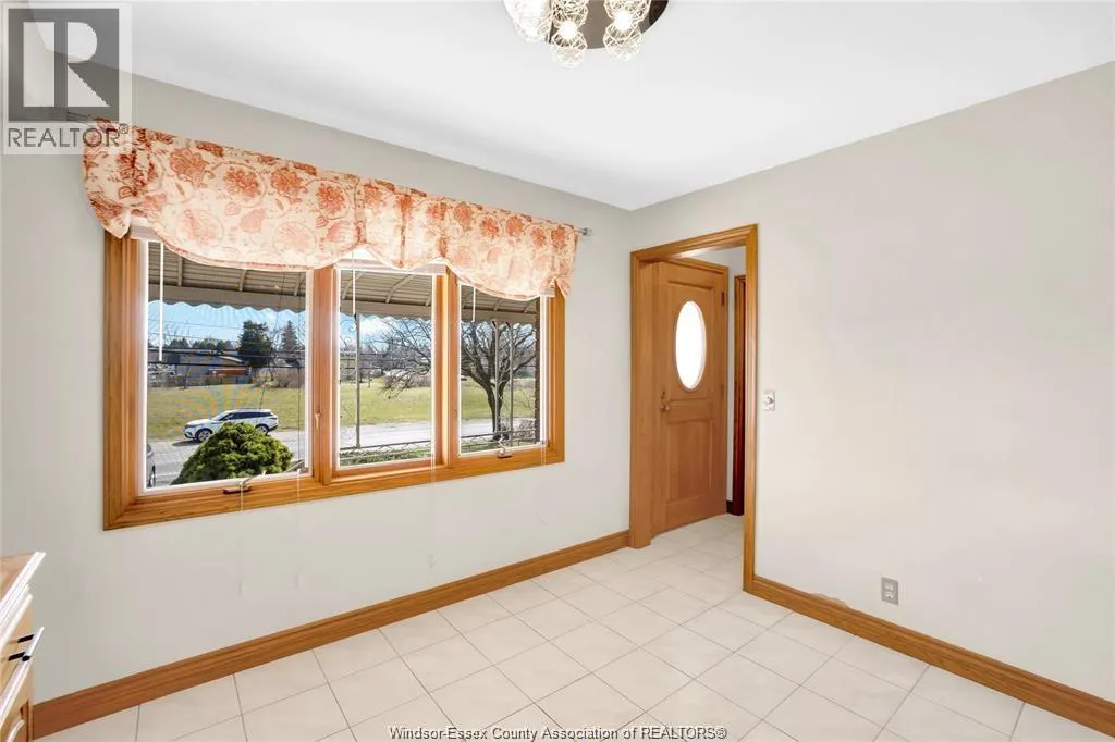 2144 GRAND MARAIS East Unit# UPPER