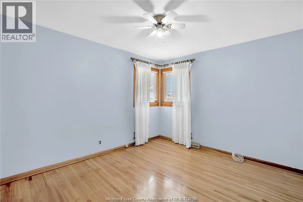 2144 GRAND MARAIS East Unit# UPPER