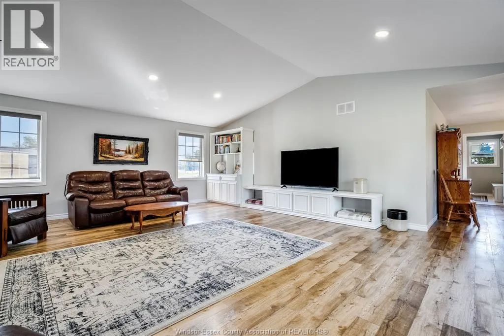 6958 6th Concession ROAD