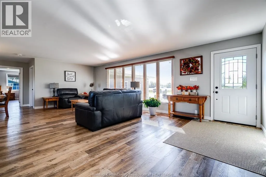 6958 6th Concession ROAD