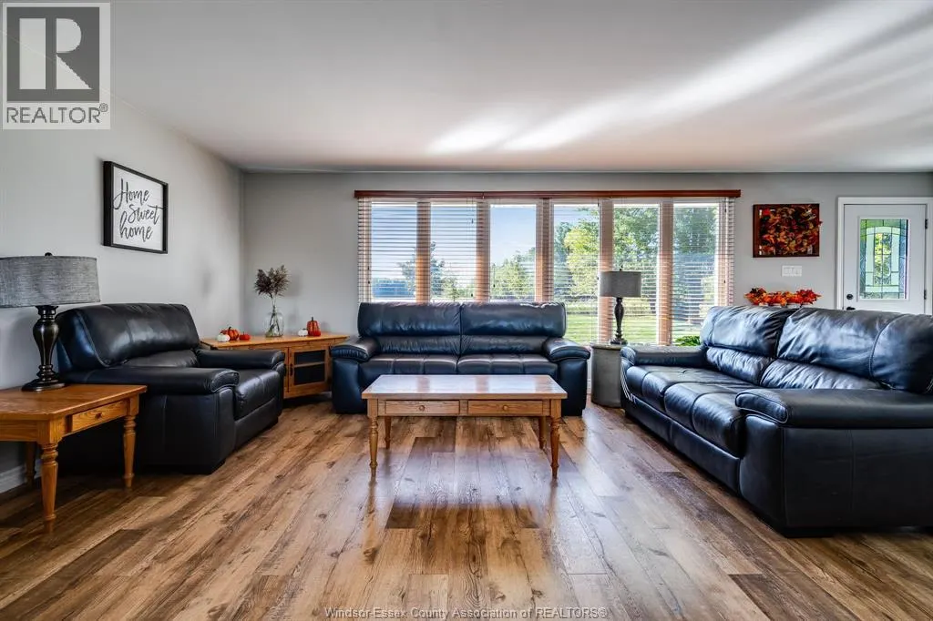 6958 6th Concession ROAD