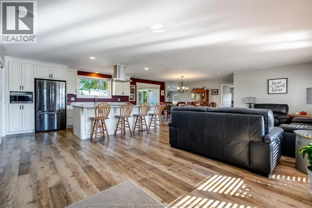 6958 6th Concession ROAD
