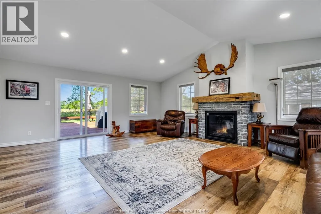 6958 6th Concession ROAD