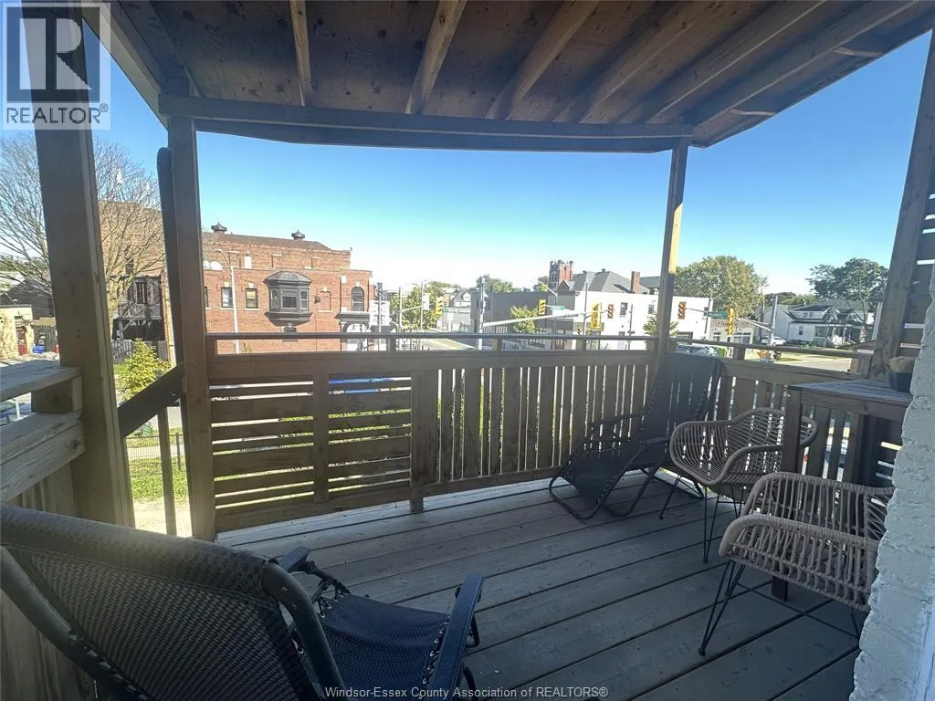 1478 WYANDOTTE STREET East Unit# 1