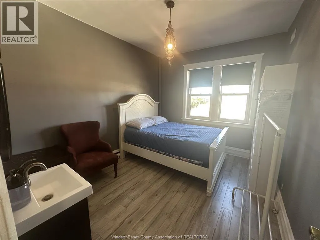 1478 WYANDOTTE STREET East Unit# 1