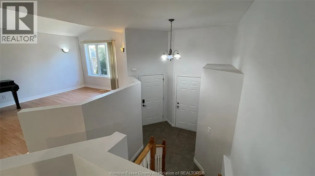 11396 Timber Bay Crescent Unit# UPPER
