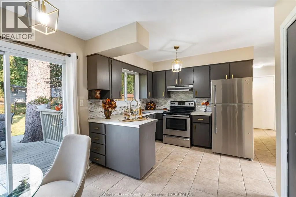 1 LONGFIELD LANE