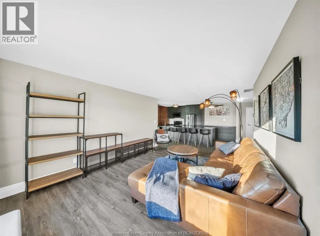 5000 WYANDOTTE STREET East Unit# 511