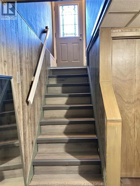 3583 ROCKWELL BOULEVARD Unit# LOWER