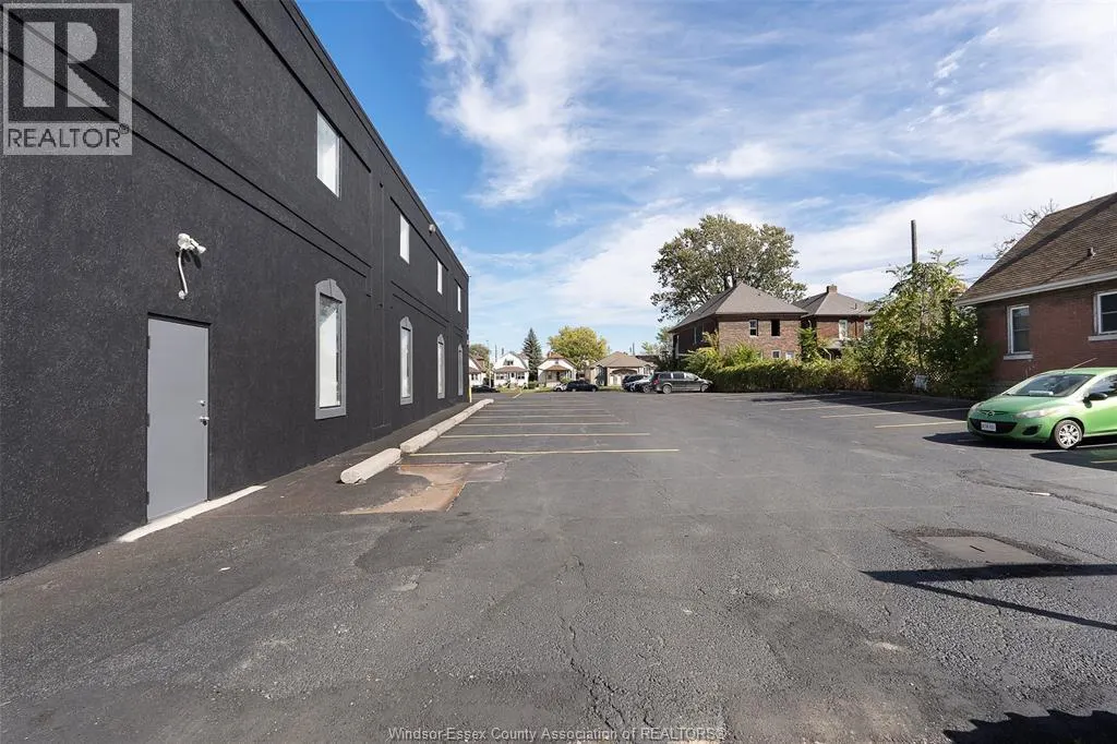 1501 HOWARD AVENUE Unit# 105