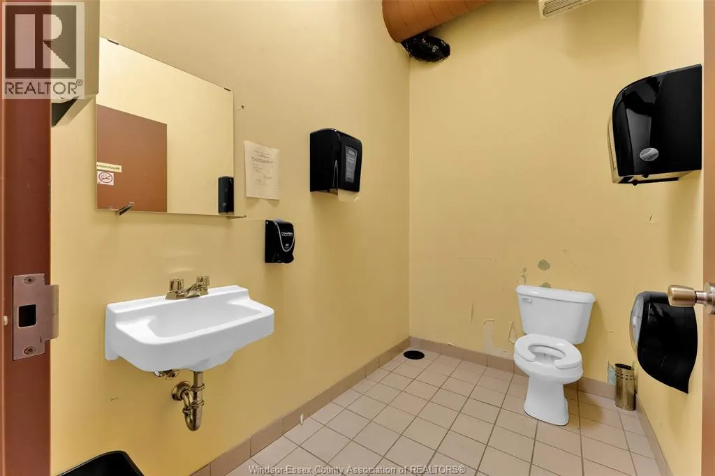 1501 HOWARD AVENUE Unit# 105