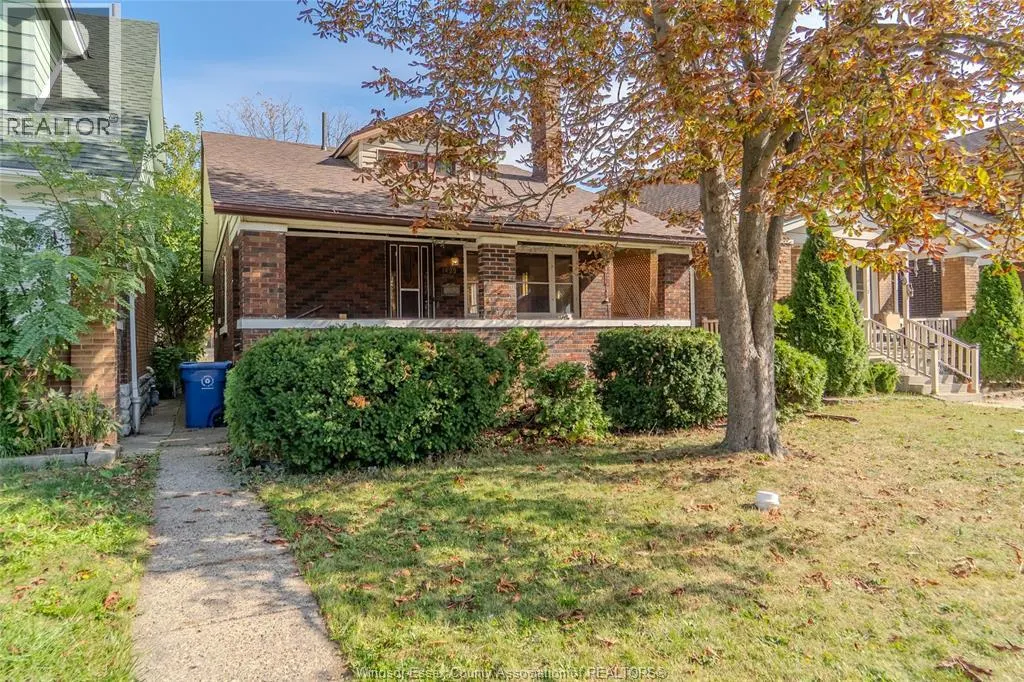 1422 Elsmere